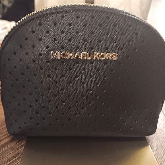 Mkors Handbags - MICHEAL KORS COSMETIC MAKEUP BAG